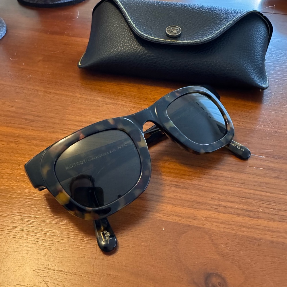 MOSCOT Fritz Sun Tortoise Sunglasses - Picture 6 of 9